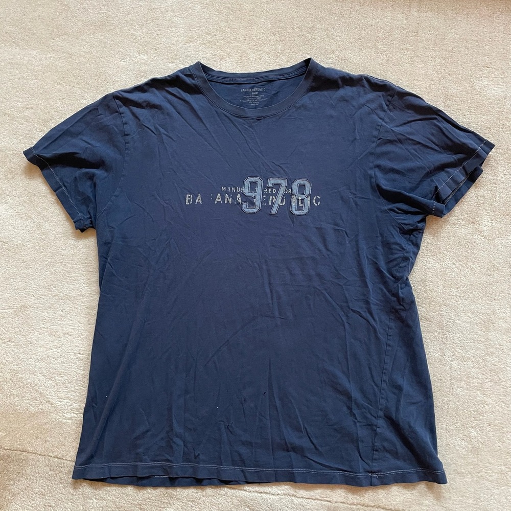 Banana Republic Mens XL Navy Blue Graphic T-Shirt 1978 Distressed Cotton Tee
